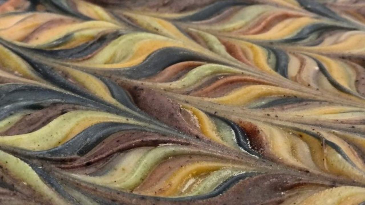 natural colorant swirl